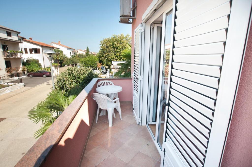 Apartments Maric With Parking Umag Chambre photo