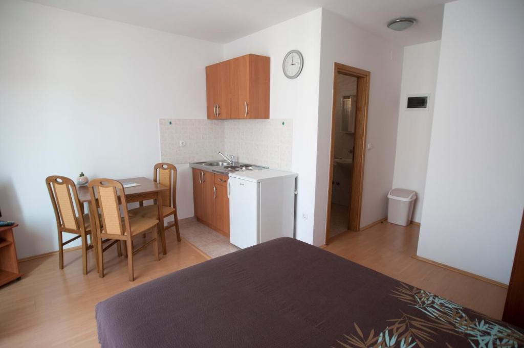 Apartments Maric With Parking Umag Chambre photo